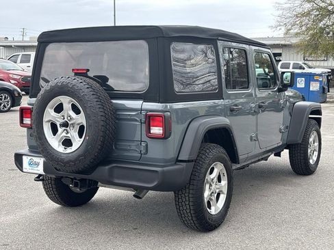 Used 2024 Jeep Wrangler Unlimited Sport AWD/4WD image 5
