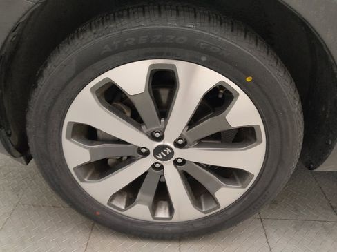 Used 2021 Kia Telluride S FWD image 31
