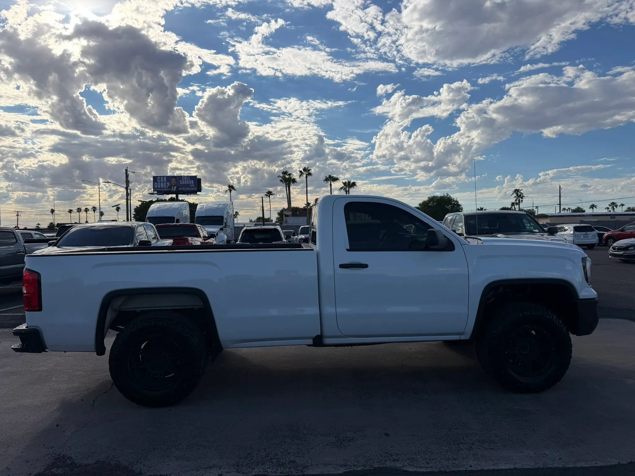 Used 2017 GMC Sierra 1500 2WD Regular Cab image 12