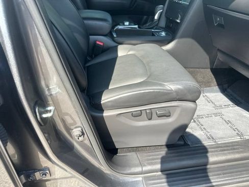 Used 2022 Nissan Armada SV w/ SV Appearance Package RWD image 34
