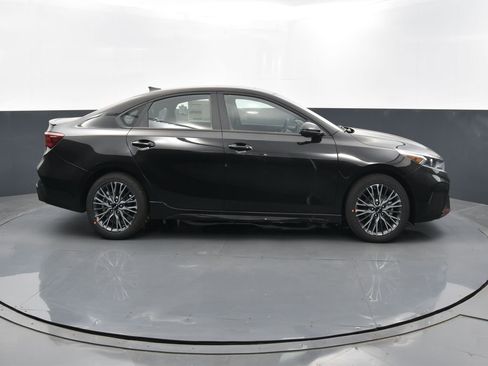 Used 2024 Kia Forte GT-Line w/ GT-Line Premium Package image 40