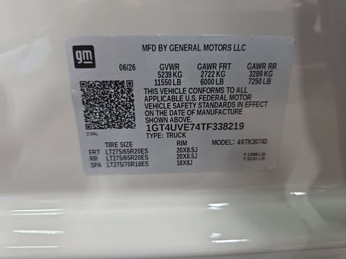 New 2026 GMC Sierra 3500 AT4 w/ Technology Package AWD/4WD image 38