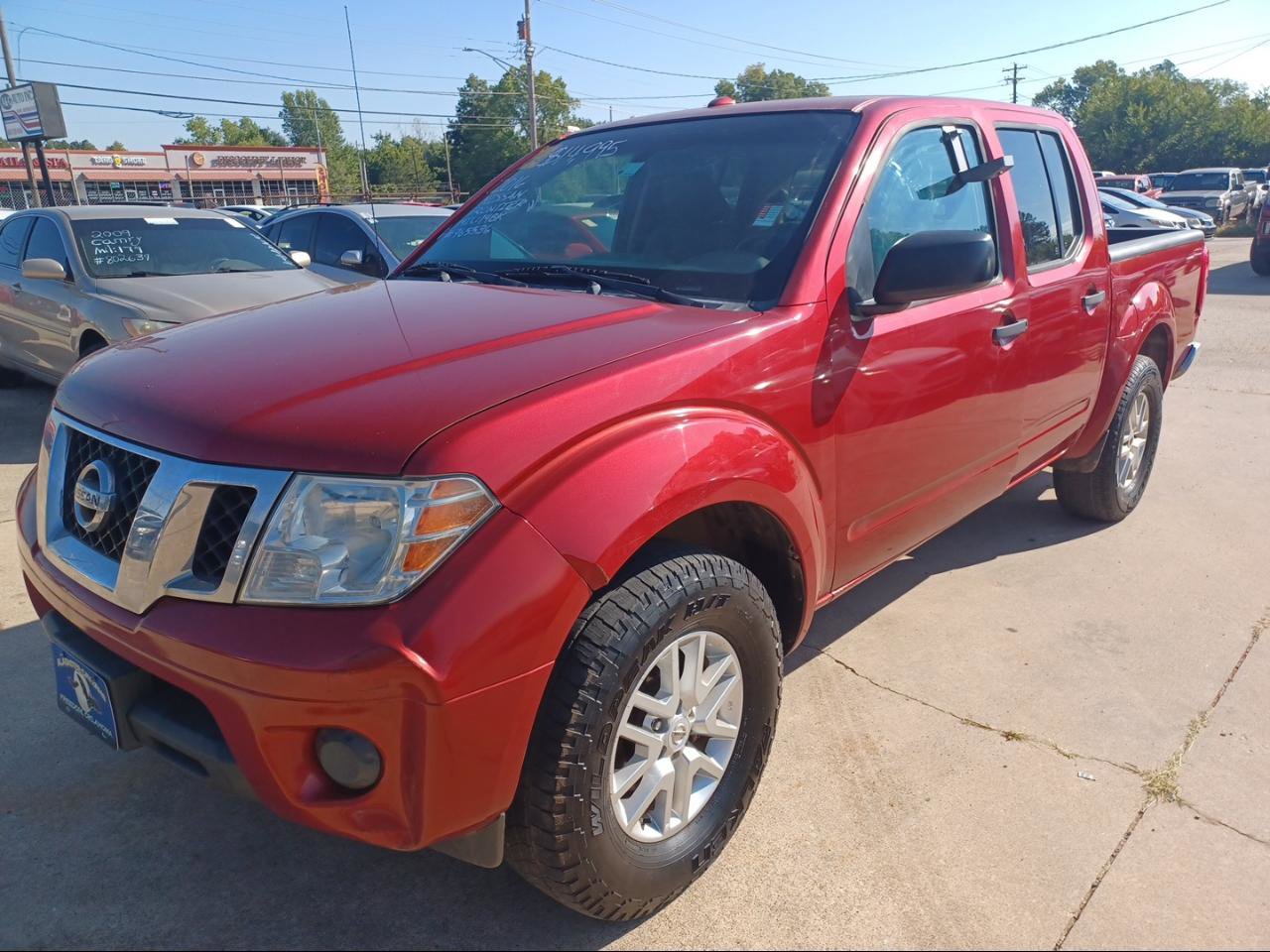 Used 2016 Nissan Frontier SV AWD/4WD image 1