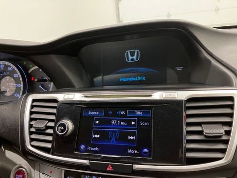 Used 2015 Honda Accord EX-L image 30