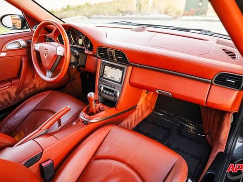 Used 2006 Porsche 911 Carrera image 18
