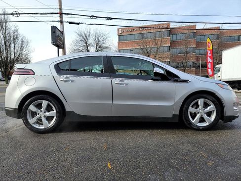 Used 2015 Chevrolet Volt Premium w/ Premium Trim Package image 6