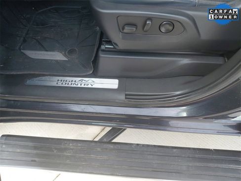 Used 2022 Chevrolet Silverado 1500 High Country w/ High Country Premium Package image 27