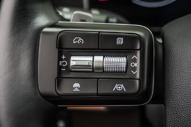 Certified 2026 Hyundai Santa Fe SEL FWD image 30