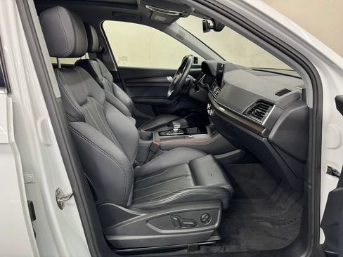 Used 2024 Audi Q5 2.0T Premium Plus AWD/4WD image 29