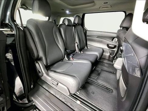 New 2026 Kia Carnival SX Prestige image 11