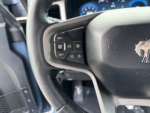 Used 2025 Ford Bronco Outer Banks image 15