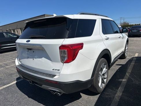 Used 2023 Ford Explorer Platinum w/ Technology Package image 5