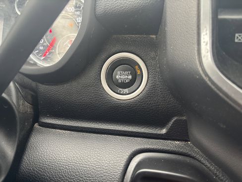 Used 2024 RAM 2500 Big Horn image 31