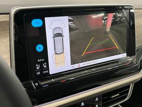 New 2026 Volkswagen Atlas SEL image 31