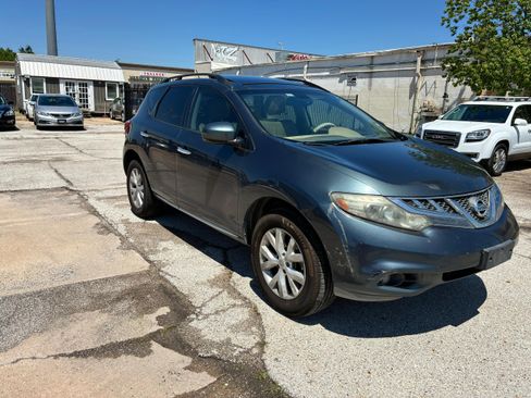 Used 2011 Nissan Murano SL FWD image 2