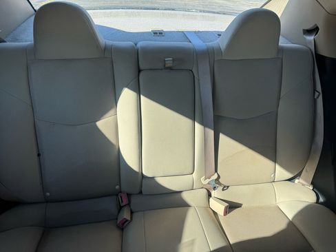 Used 2013 Dodge Avenger SE image 14