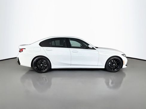 Used 2023 BMW 330i Sedan w/ M Sport Package RWD image 8