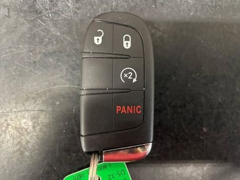 Used 2020 Jeep Compass Limited image 19