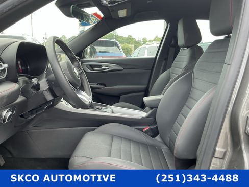 Used 2024 Dodge Hornet GT AWD/4WD image 11