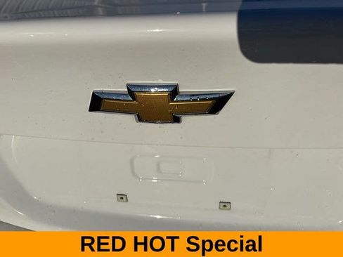 Used 2023 Chevrolet Malibu LT FWD image 48