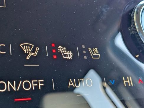 New 2026 GMC Yukon XL Denali w/ LPO, Floor Liner Package image 26