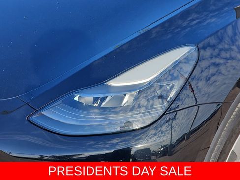 Used 2023 Tesla Model Y Long Range image 33