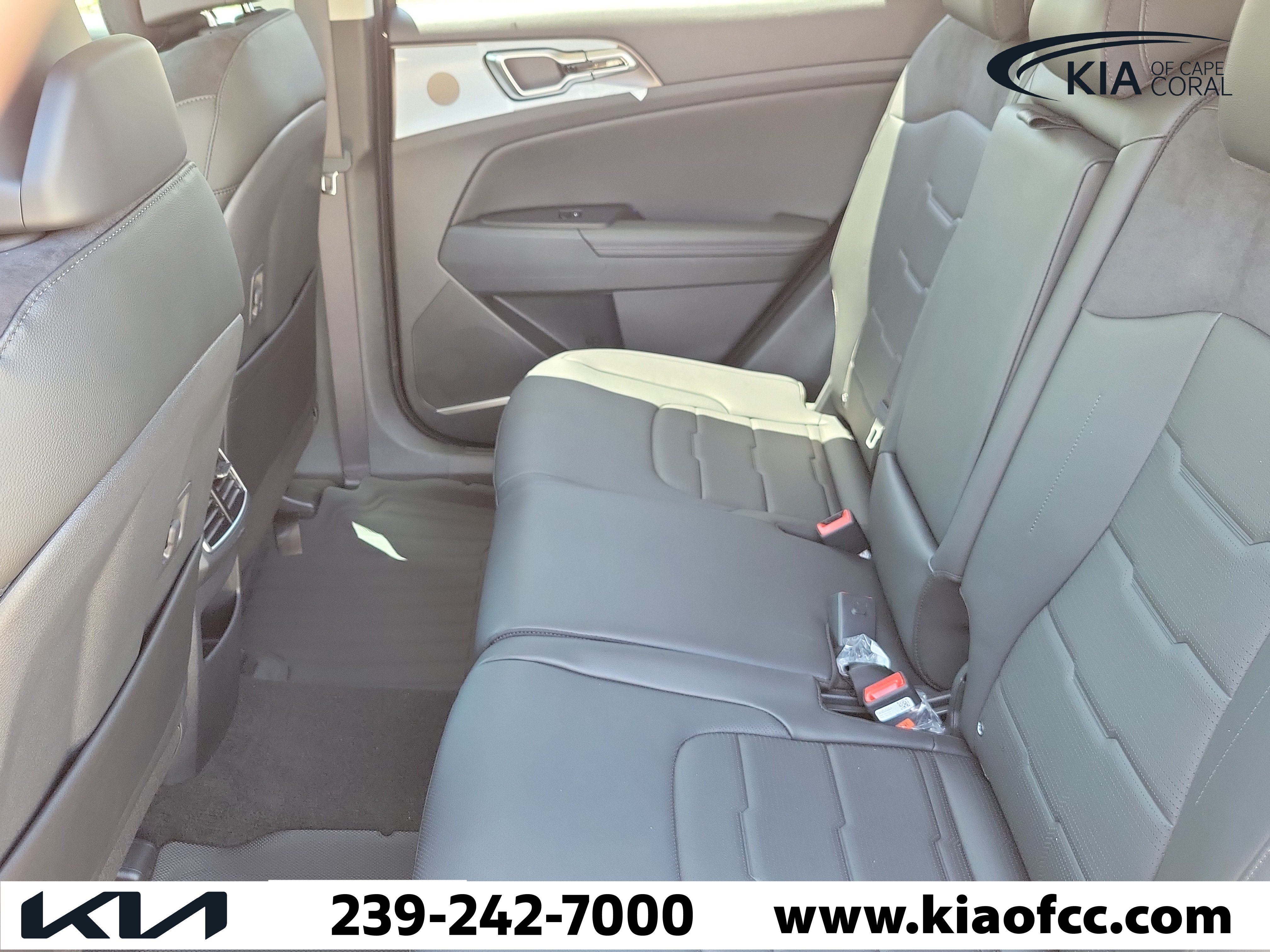 New 2026 Kia Sportage SX FWD image 13