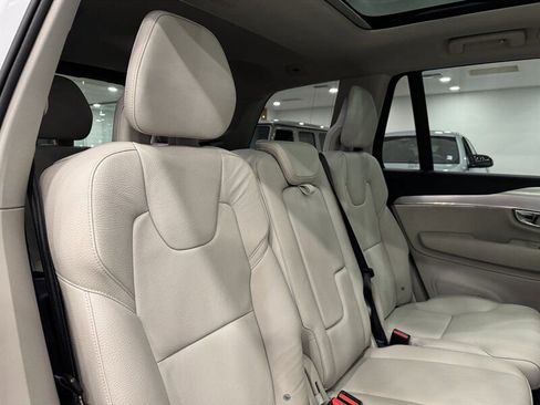 Used 2016 Volvo XC90 T8 Momentum w/ Vision Package image 18