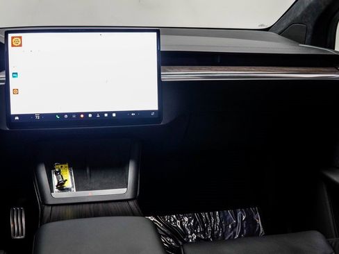 Used 2022 Tesla Model X image 19