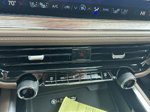New 2026 Chevrolet Tahoe High Country w/ Sun And Tow Package AWD/4WD image 17
