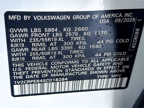 New 2025 Volkswagen ID.4 Pro image 27