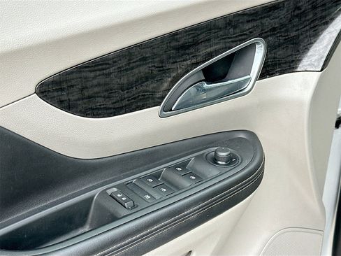 Used 2014 Buick Encore Leather image 17