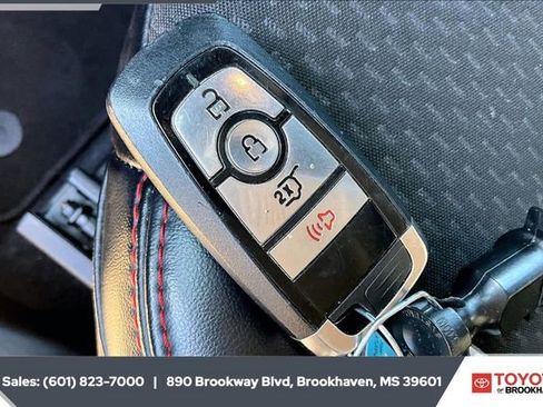 Used 2024 Ford Escape ST-Line image 9