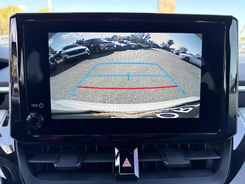 Used 2023 Toyota Corolla SE image 29