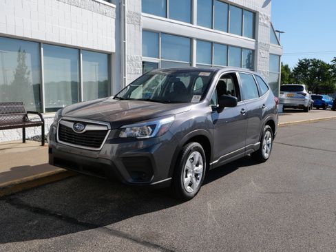 Used 2020 Subaru Forester AWD/4WD image 3
