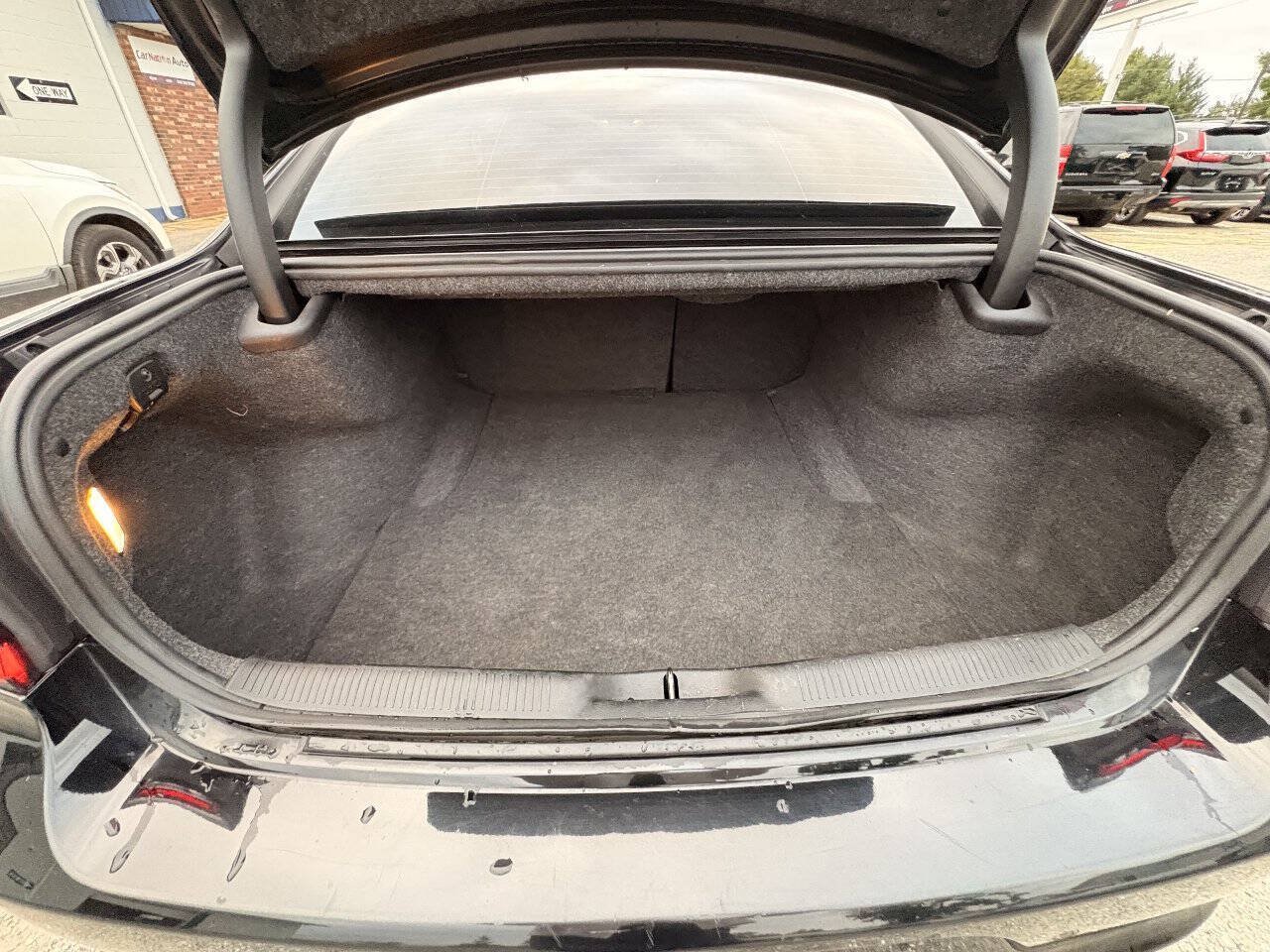 Used 2023 Dodge Charger SXT RWD image 31