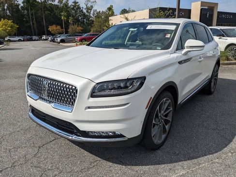 Certified 2023 Lincoln Nautilus Reserve w/ Equipment Group 202A image 9