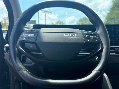 Used 2026 Kia Sportage SX FWD image 7