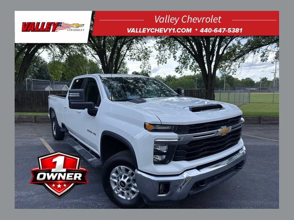 Used 2025 Chevrolet Silverado 2500 LT w/ Convenience Package AWD/4WD image 1