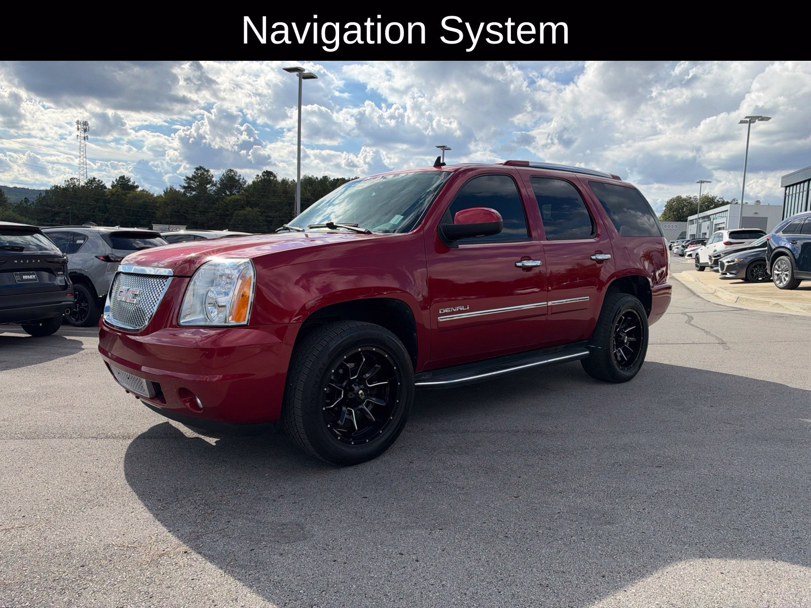 Used 2013 GMC Yukon Denali AWD/4WD image 3