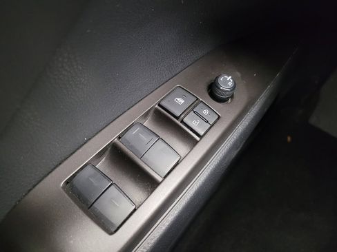 Used 2022 Toyota Camry LE FWD image 27