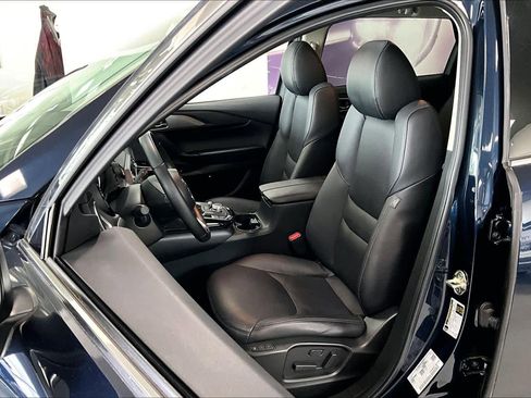 Used 2023 MAZDA CX-9 Touring Plus AWD/4WD image 8