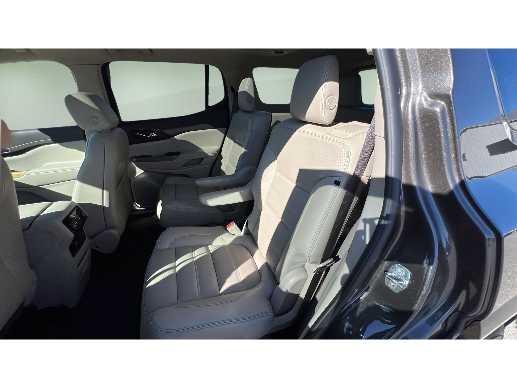 Certified 2019 GMC Acadia Denali w/ Technology Package AWD/4WD image 28