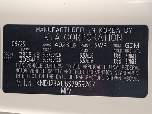 Used 2025 Kia Soul LX image 33