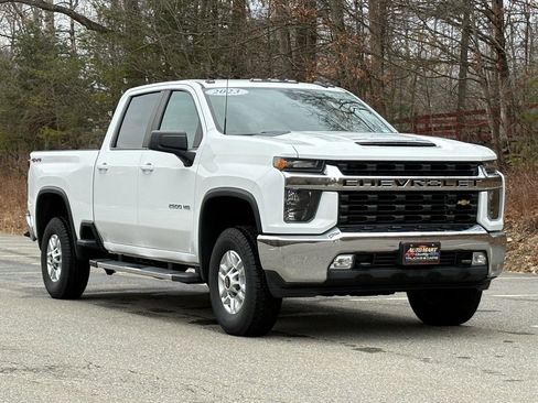 Used 2023 Chevrolet Silverado 2500 LT w/ Convenience Package image 5