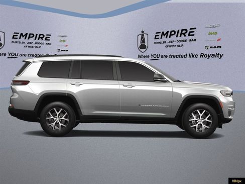 Used 2025 Jeep Grand Cherokee L Limited AWD/4WD image 11
