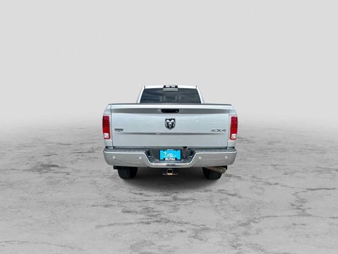 Used 2018 RAM 2500 Laramie AWD/4WD image 7