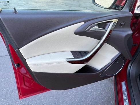 Used 2013 Buick Verano Leather image 12