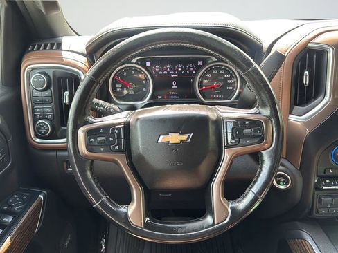 Used 2020 Chevrolet Silverado 1500 High Country w/ Technology Package image 14