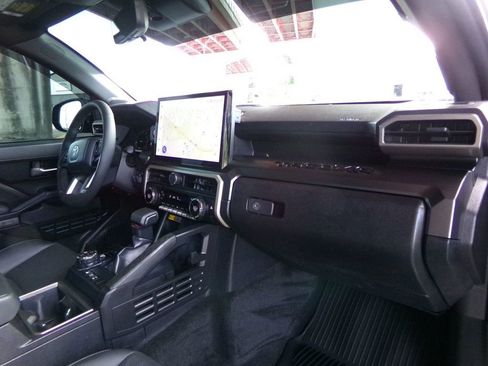 Used 2026 Toyota Tacoma TRD Off-Road w/ TRD Off Road Premium Package AWD/4WD image 16